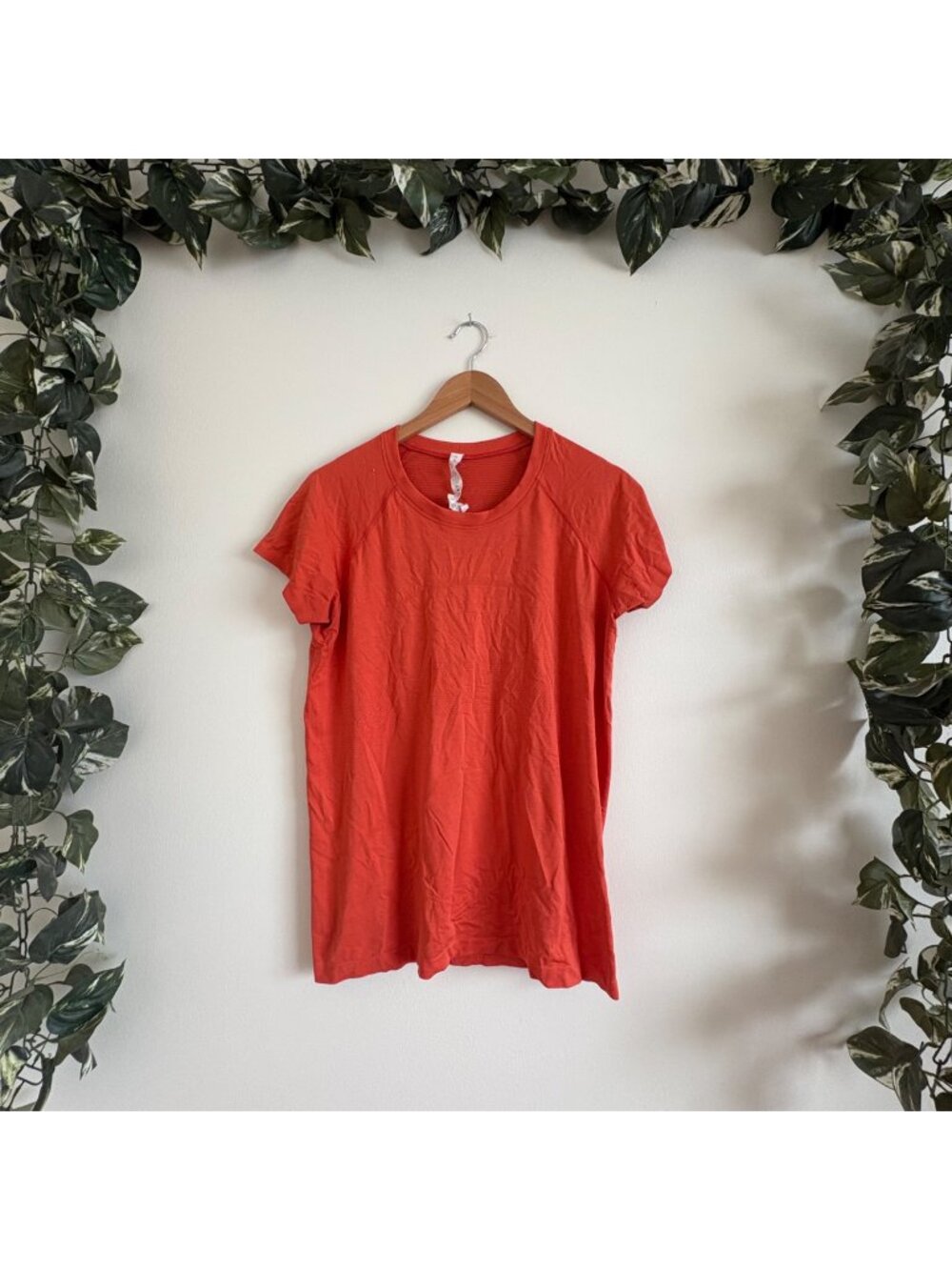 Lululemon Athletic Swiftly Tech Short Sleeve 2.0 Shirt Orange Women’s Size 12